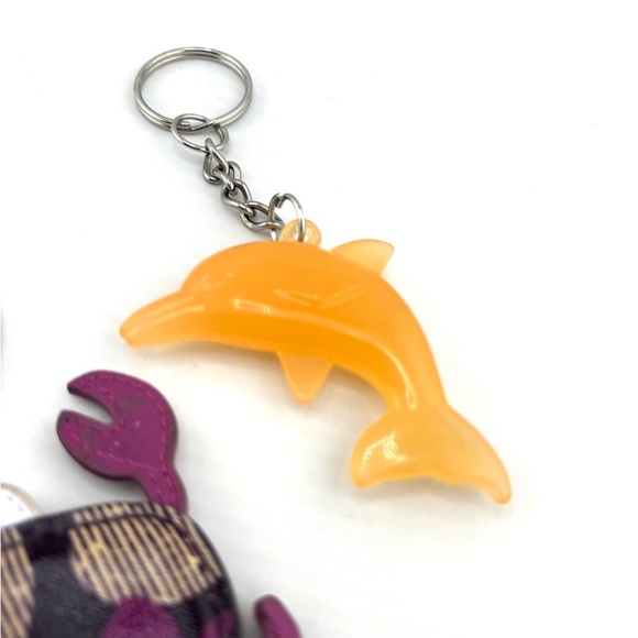 Vera Bradley Coastal Sea Life Keychain Bundle - Lot of 3 (Crab & Dolphins) - Picture 8 of 10